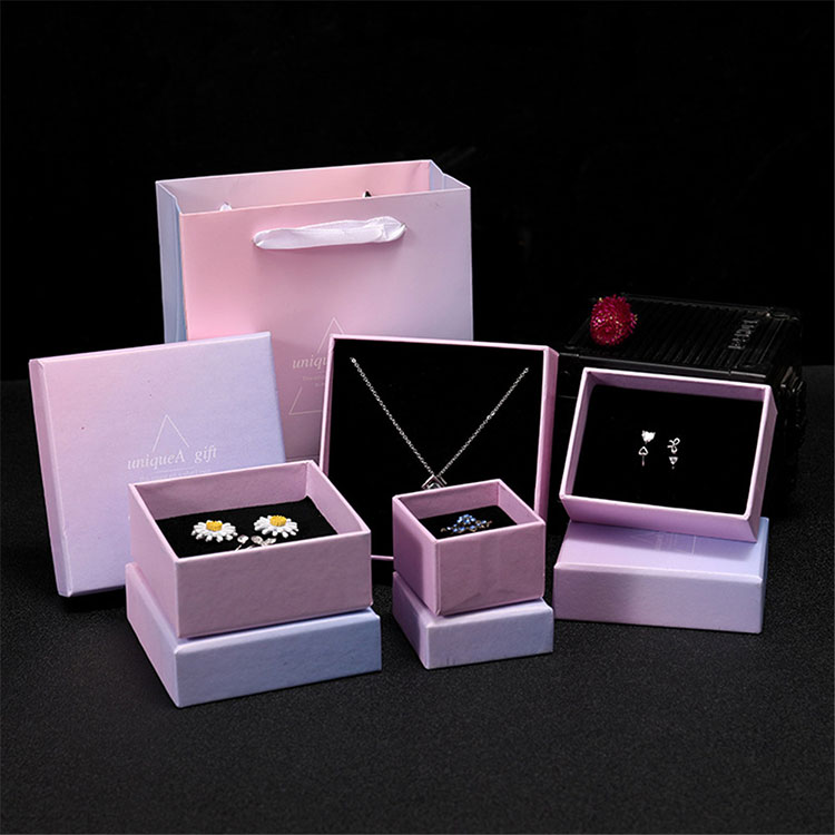 square-shape-luxury-cardboard-jewelry-kraft-box-set_330771.jpg