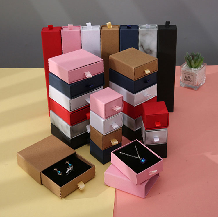 Key features of a paper jewelry box